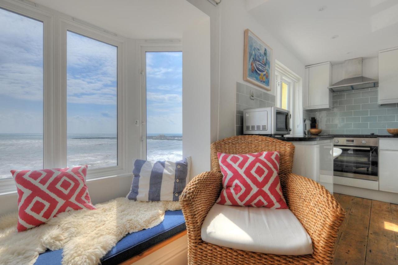 Starfish Apartment Lyme Regis Bagian luar foto